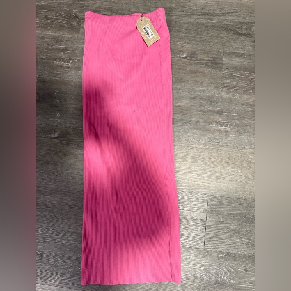 Meshki Fuchsia Ribbed Knit skirt